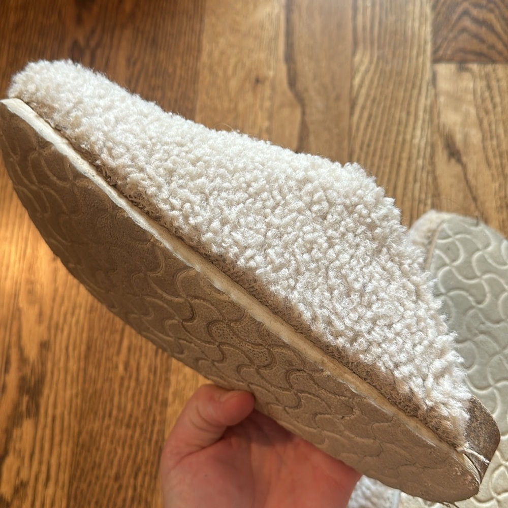 Universal Thread Sherpa clogs - Picture 2 of 3